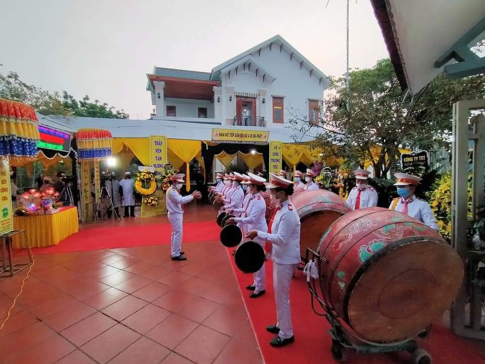 tổ chức tang lễ