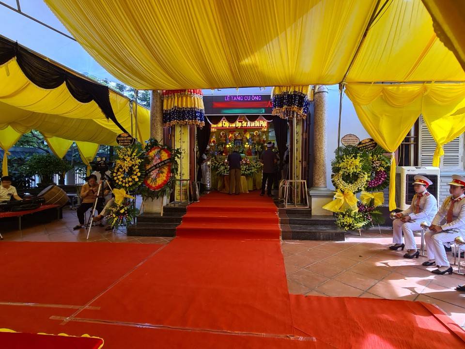 Có nên sử dụng dịch vụ quay phim – chụp ảnh tang lễ không?