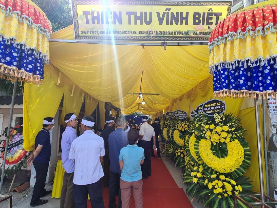 Tổ chức tang lễ