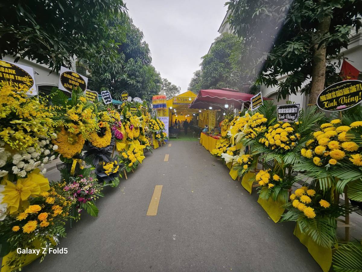 Tối ưu hóa không gian viếng: sắp xếp bàn ghế và lối đi