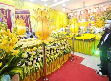 Lợi ích việc thuê phông bạt cho các buổi lễ tang