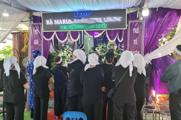 Cách tổ chức tang lễ trang trọng, tiết kiệm mà vẫn đầy đủ nghi thức Cách tổ chức tang lễ trang trọng, tiết kiệm mà vẫn đầy đủ nghi thức